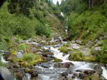 Drive Around Mt. Rainier - Comet Falls