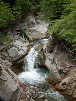 Drive Around Mt. Rainier - Comet Falls