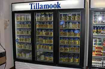 Rowley Family - Cannon Beacch Oregon - Tillamook Cheese Factory