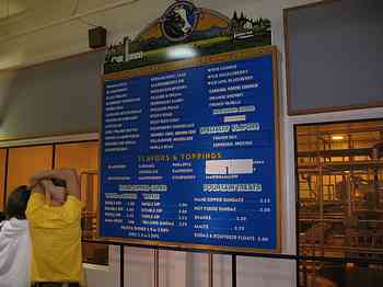 Rowley Family - Cannon Beacch Oregon - Tillamook Cheese Factory