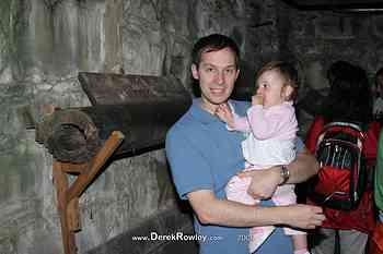 Rowley Family - Seattle Undergroud Tour - Pikes Place Market
