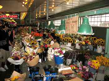 Rowley Family - Seattle Undergroud Tour - Pikes Place Market