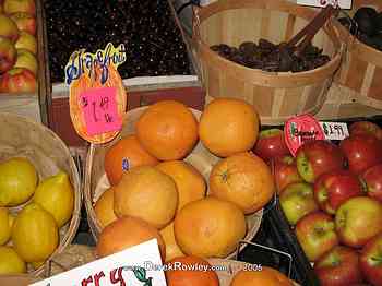 Rowley Family - Seattle Undergroud Tour - Pikes Place Market