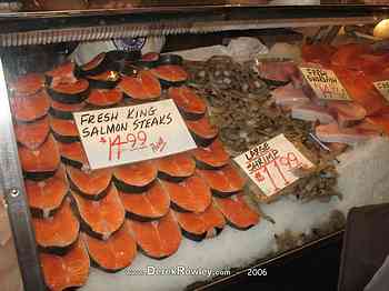 Rowley Family - Seattle Undergroud Tour - Pikes Place Market
