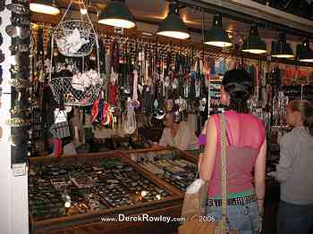 Rowley Family - Seattle Undergroud Tour - Pikes Place Market
