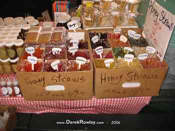 Rowley Family - Seattle Undergroud Tour - Pikes Place Market