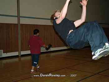 YSA Dance - Seattle - 80's Night - Minnie's Caf�